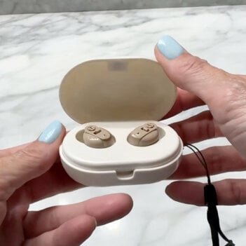 Omnihear Hearing aids user Stevie T.